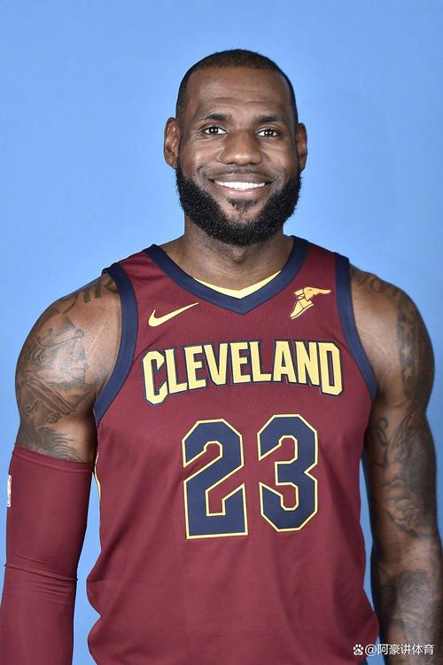 詹姆斯：每场比赛都很重要 你可以为季后赛打造习惯和化学反应