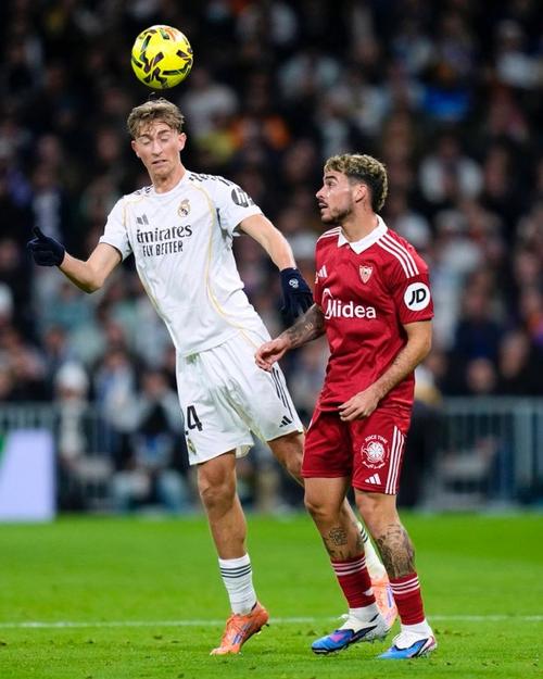 完胜！马卡：吕迪格成为防哈兰德“专家”，也激活了最强赫伊森