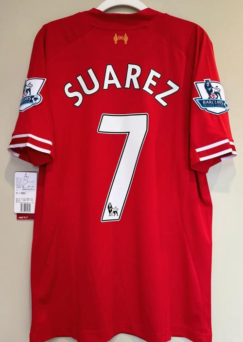 利物浦推出复古系列，致敬1995/96赛季客场球衣