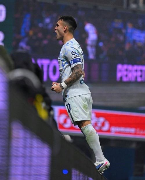 停球射门一气呵成，官方:劳塔罗对萨索洛破门当选国米2月最佳进球