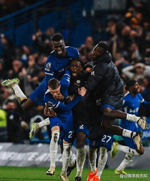 记者：切尔西的新门将会是彭德斯，但球迷可能认为现在该买最好的