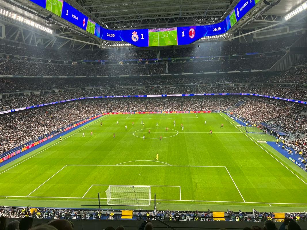 记者：阿根廷足协考虑欧美杯改成两回合制，伯纳乌+纪念碑球场