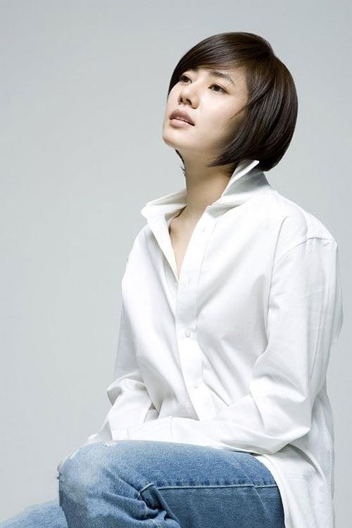 坐场边钓大鱼！成人女星：有一次拿到了3个号码 不敢相信竟有他！