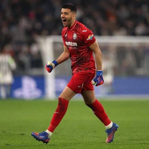 昔日8000万先生！30岁佩佩兜射十分角读秒绝平，黄潜暂升西甲第三