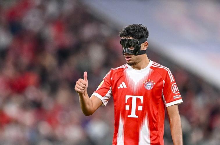 法尔克：切尔西没准备求购帕夫洛维奇，球员也没打算转会