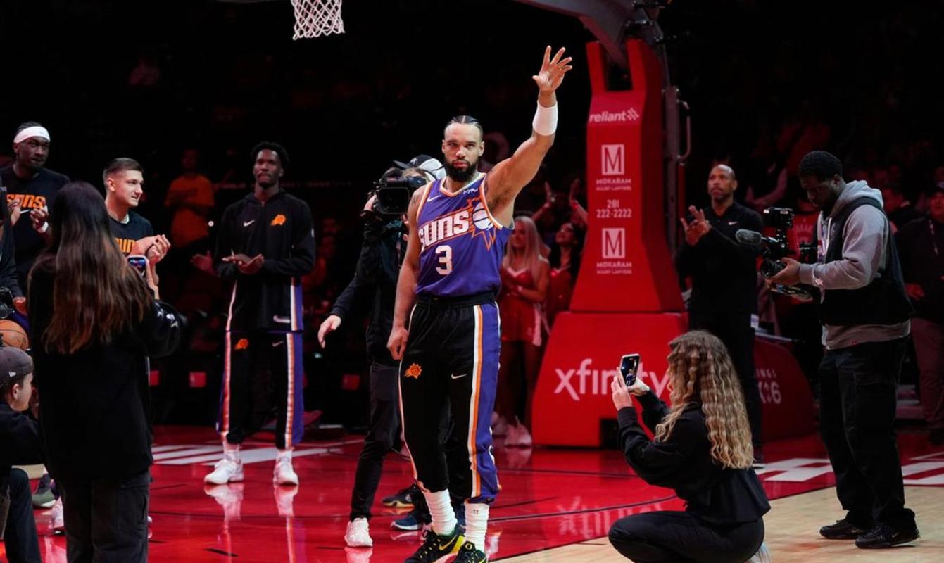 弗拉格&克尼佩尔争最佳新秀 阿特金森：真不好说 我各投半票吧