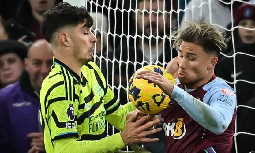 小雷：VAR只用了3秒就判定哈弗茨没有获得点球，这绝对是个耻辱