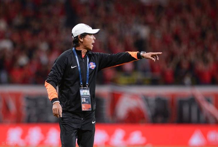 击败津门虎！深圳主帅陈涛：球队展现出不放弃的精神，都拼尽全力