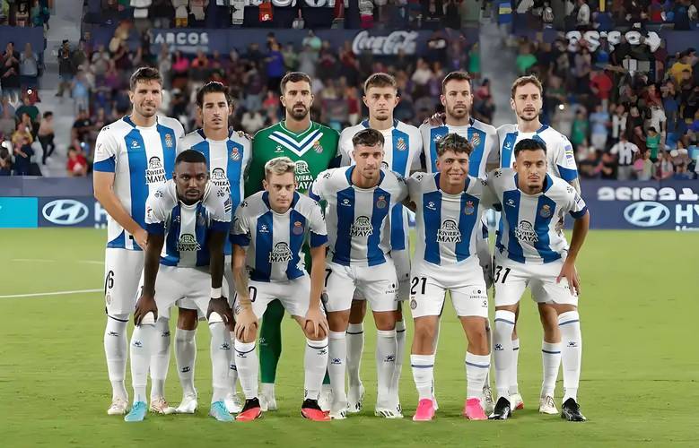 马卡：本轮西甲皇马派上5名卡斯蒂利亚小将，共8名西班牙球员出场