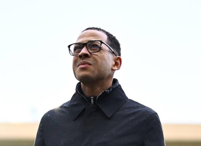 罗塞尼尔：如果主裁能更专注于他的工作，我们今天应得到一个点球