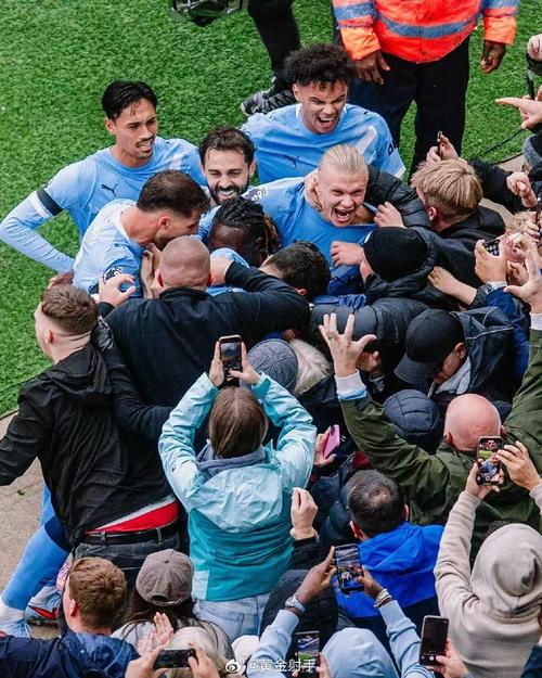 乔·哈特：曼城还有主场对阵阿森纳，不会说击败对手容易但有机会