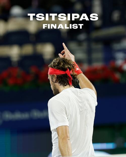 赖斯社媒晒照庆祝胜利：战斗到底，下周二酋长球场见！