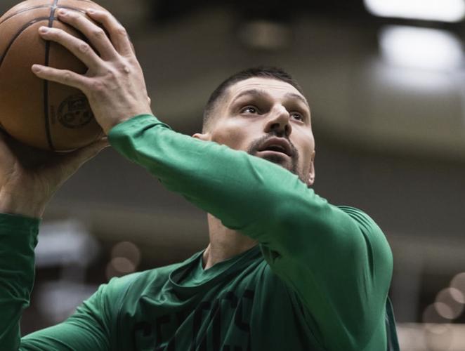 马祖拉：怀特能防不同风格的球员 这让我们变得更全能战术更灵活