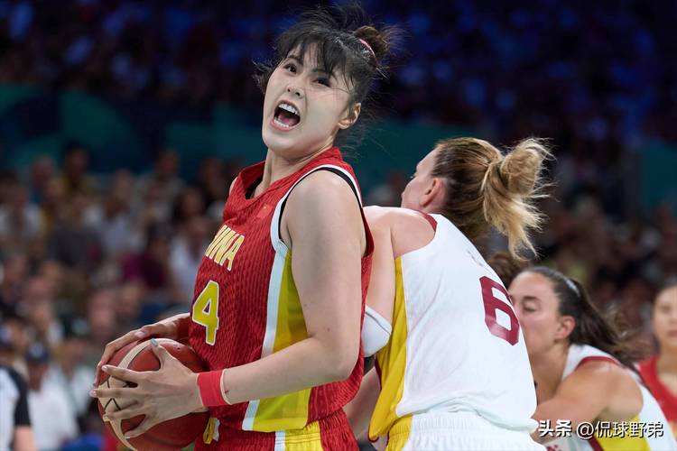 李月汝前3场分别得到21分、6分、2分 中国女篮需要她尽快提升状态