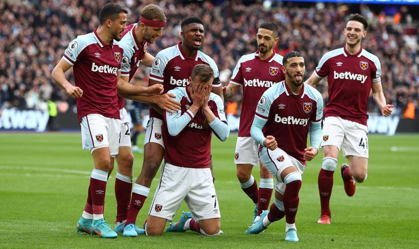 12人无法出战，跟队预测热刺vs利物浦首发：索兰克、里沙利松先发