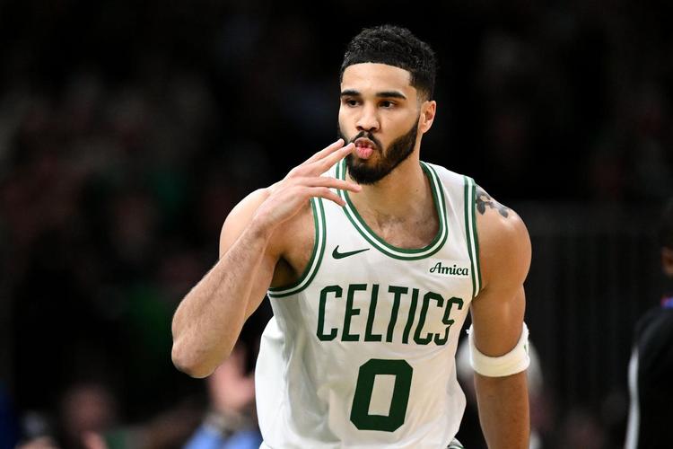 塔图姆：我第二天就给阿德巴约发了短信 这会成为永恒历史一部分