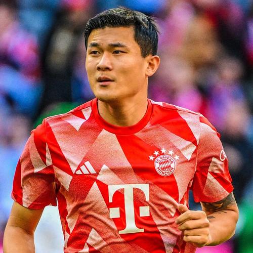 标价4000万欧！法尔克：切尔西有意签拜仁的韩国中卫金玟哉