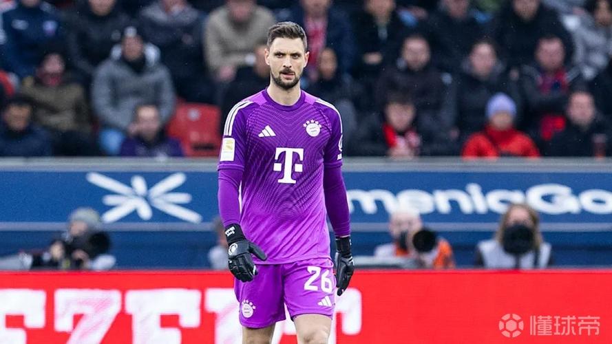踢球者：乌尔赖希将伤缺约6周，拜仁甚至可能被迫启用16岁门将