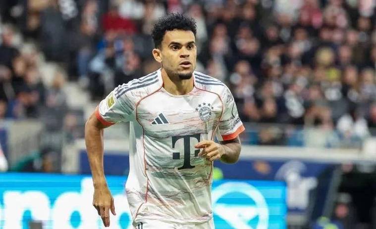 记者：拜仁就迪亚斯停赛进行上诉，德雷森对近期遭针对表示担忧