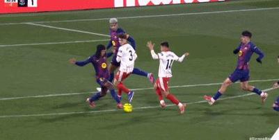 阿斯主编：两个争议点球，裁判就这么轻轻松松帮着巴萨大开杀戒