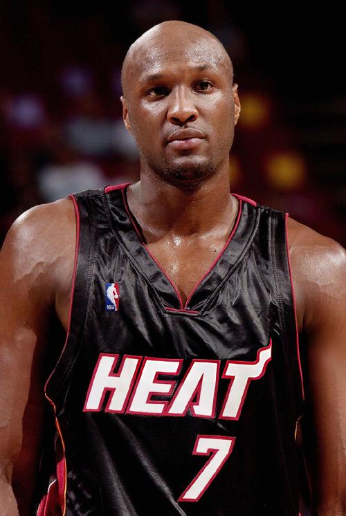 奥多姆：我一直自视为控卫 我可能是史上控球技术最好的大个子