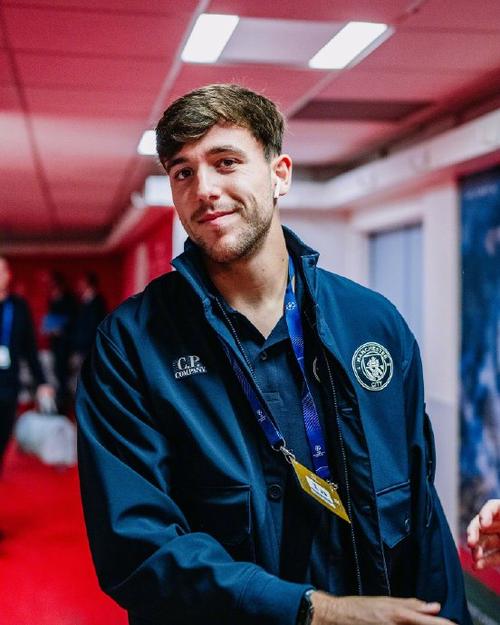 记者：F·路易斯计划在欧洲开启新执教 他或在世界杯后重返教练席