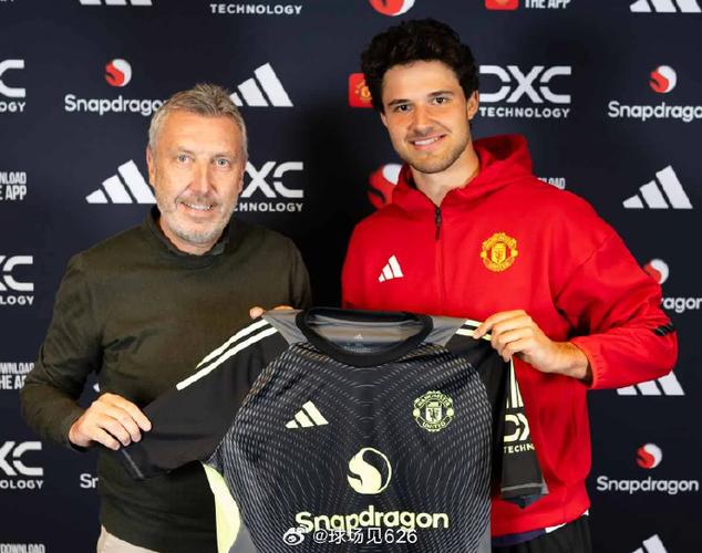 斯基拉：一家法甲俱乐部有意戴维，两家英超俱乐部已询问球员情况