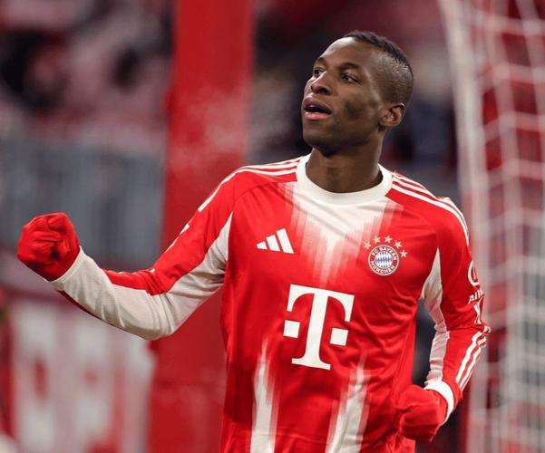 蹬踏对手染红！官方：杰克逊因暴力行为被禁赛2场