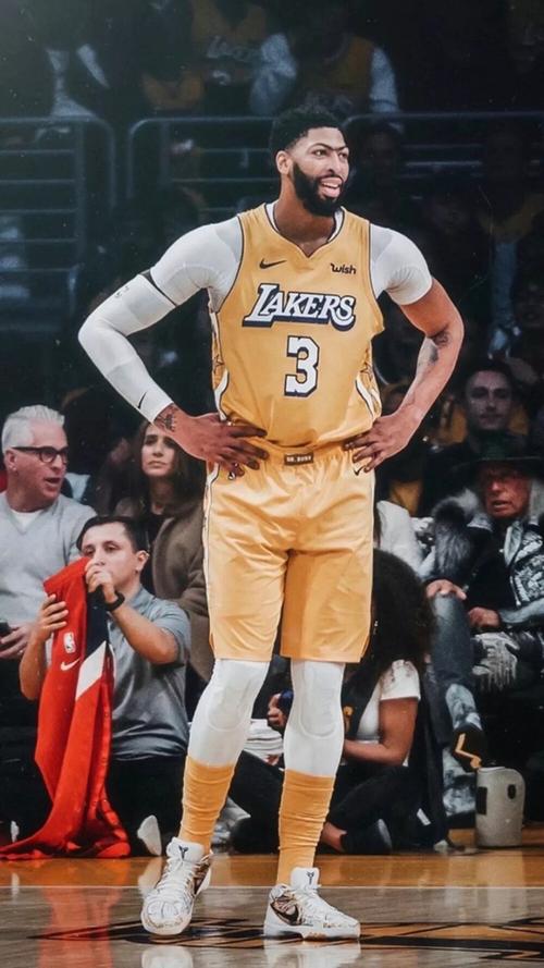 图片报：戴维斯今天已进行慢跑训练，预计4月4日对阵弗赖堡时复出