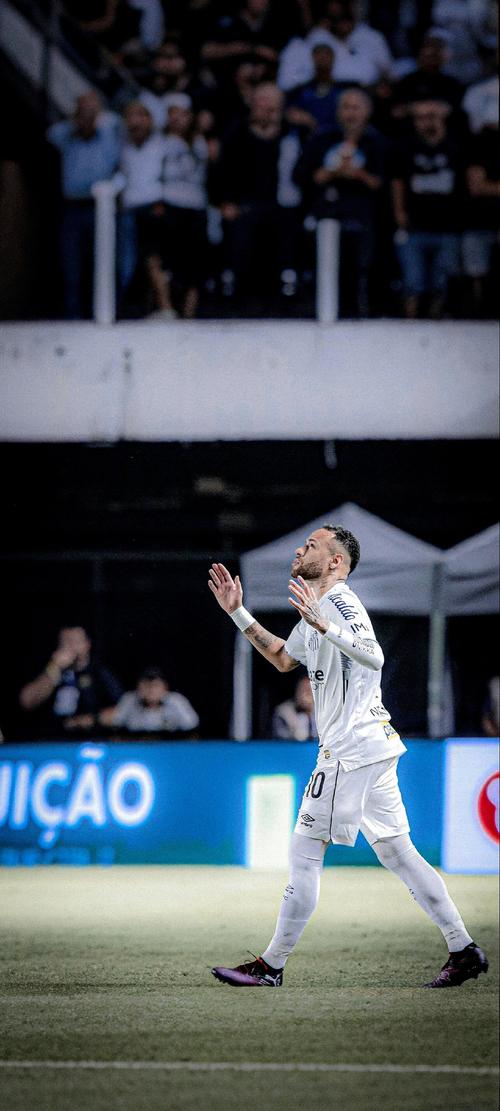 记者：我会毫不犹豫召入内马尔，即使60%的状态也足以参加世界杯