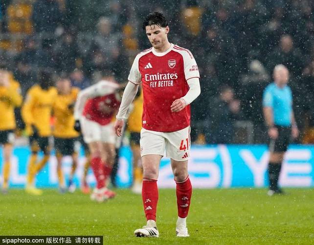 旧将：赖斯和萨卡在国家队踢一场就可以了，谈不拢就诈伤回俱乐部