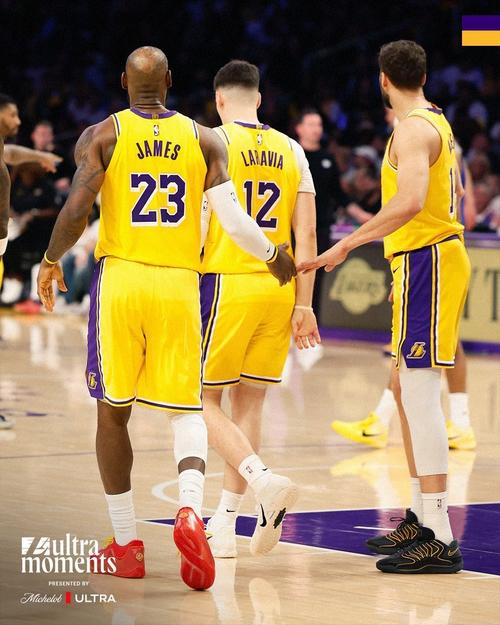 小伙懂事！湖人新秀阿杜赛后连更三条ins 晒詹东里三人数据