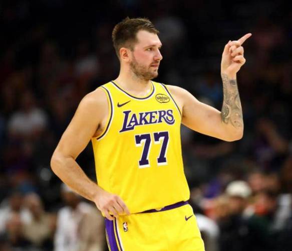 失恋体育生！东契奇过去24小时内狂揽100分 真实命中率高达72%！