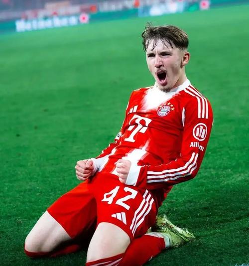 纳格尔斯曼：卡尔来德国队不能只当个边缘人，他得带来朝气和无畏