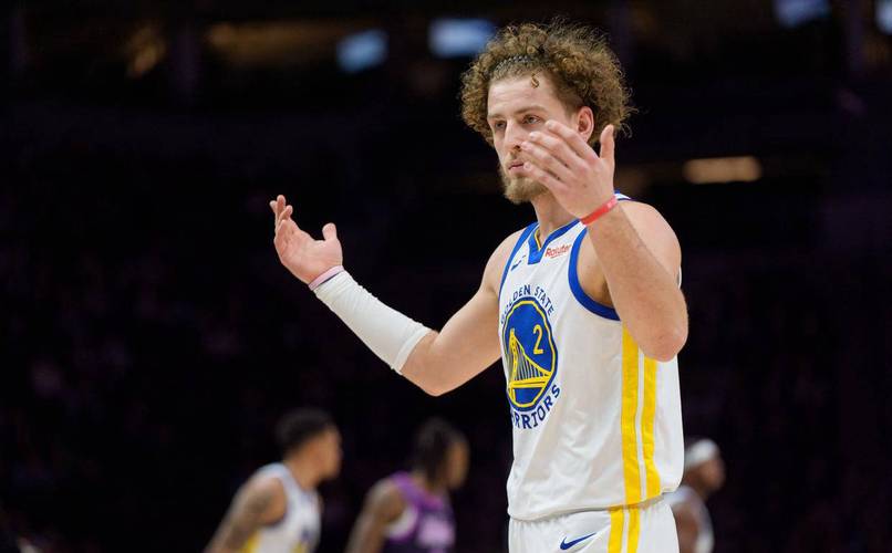 追梦：看评论还以为科尔是最垃圾的教练 但看冠军数量是历史前十