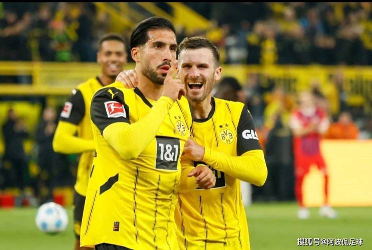 德天空：埃姆雷·詹今日将与多特续约，合同到2027年