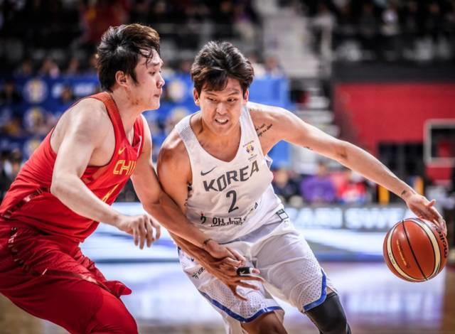 四字外援！19年世预赛丁彦雨航客战韩国爆砍30分6板 率队取胜