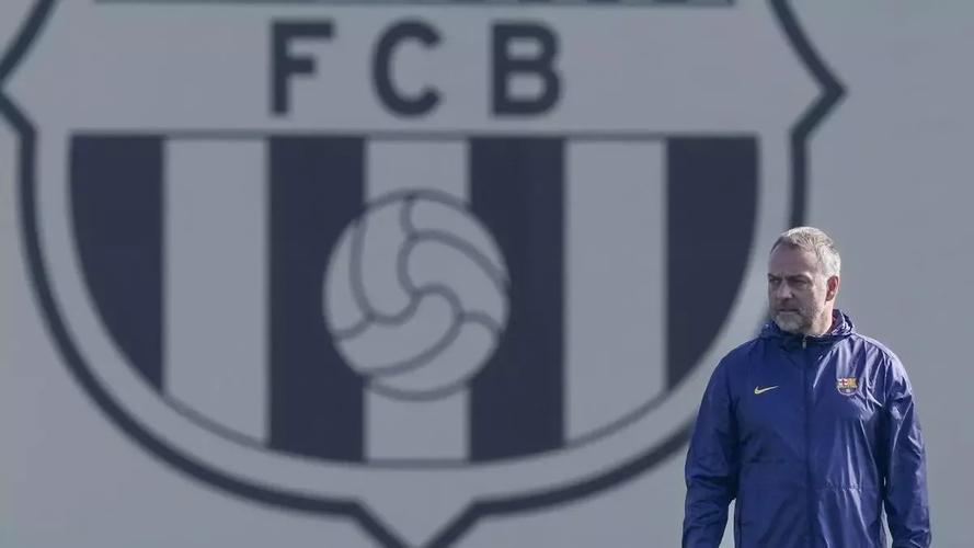 每体：巴萨小将埃斯帕特得到弗里克信任，本周末联赛将继续首发