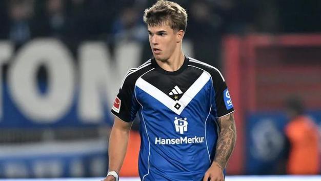 已是德甲第8！19岁中卫武什科维奇身价暴涨2000万欧 平卡尔超贝壳