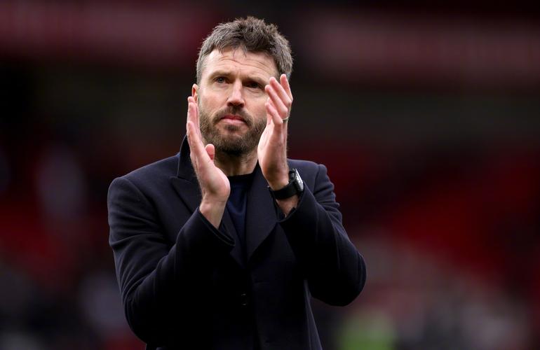 红魔旧将：卡里克不缺经验，他若带队拿到欧冠门票就理应被转正