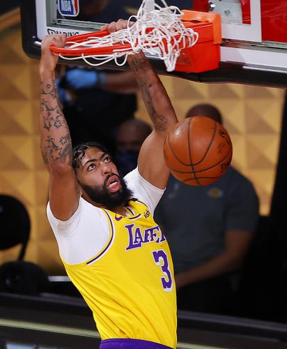 匪徒本色！小哈达威末节三记三分反超比分 16中8&7记三分得23分