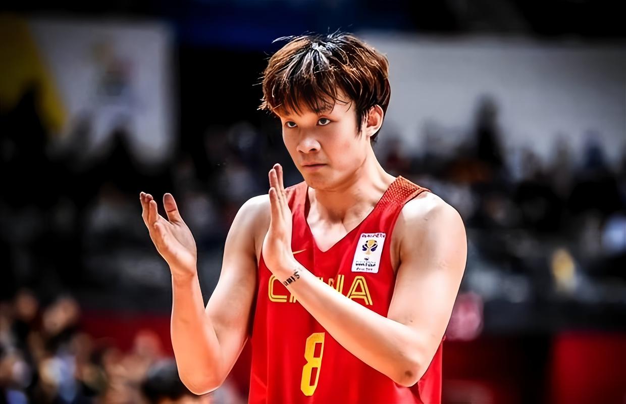 出色的突破&终结能力 巅峰的丁彦雨航是中国男篮三号位的不二人选