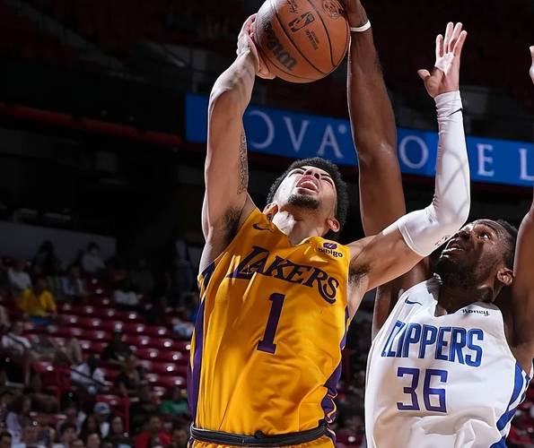 贝弗利：乔治违规用药让我很震惊 我印象里他连布洛芬都从来不吃