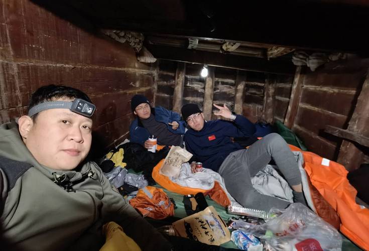 记者：上海今晚将继续进行人员方面的轮休 保持健康最为重要