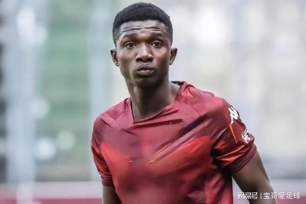 摩纳哥主帅力挺队内塞内加尔球员：他们在我心中依旧是冠军