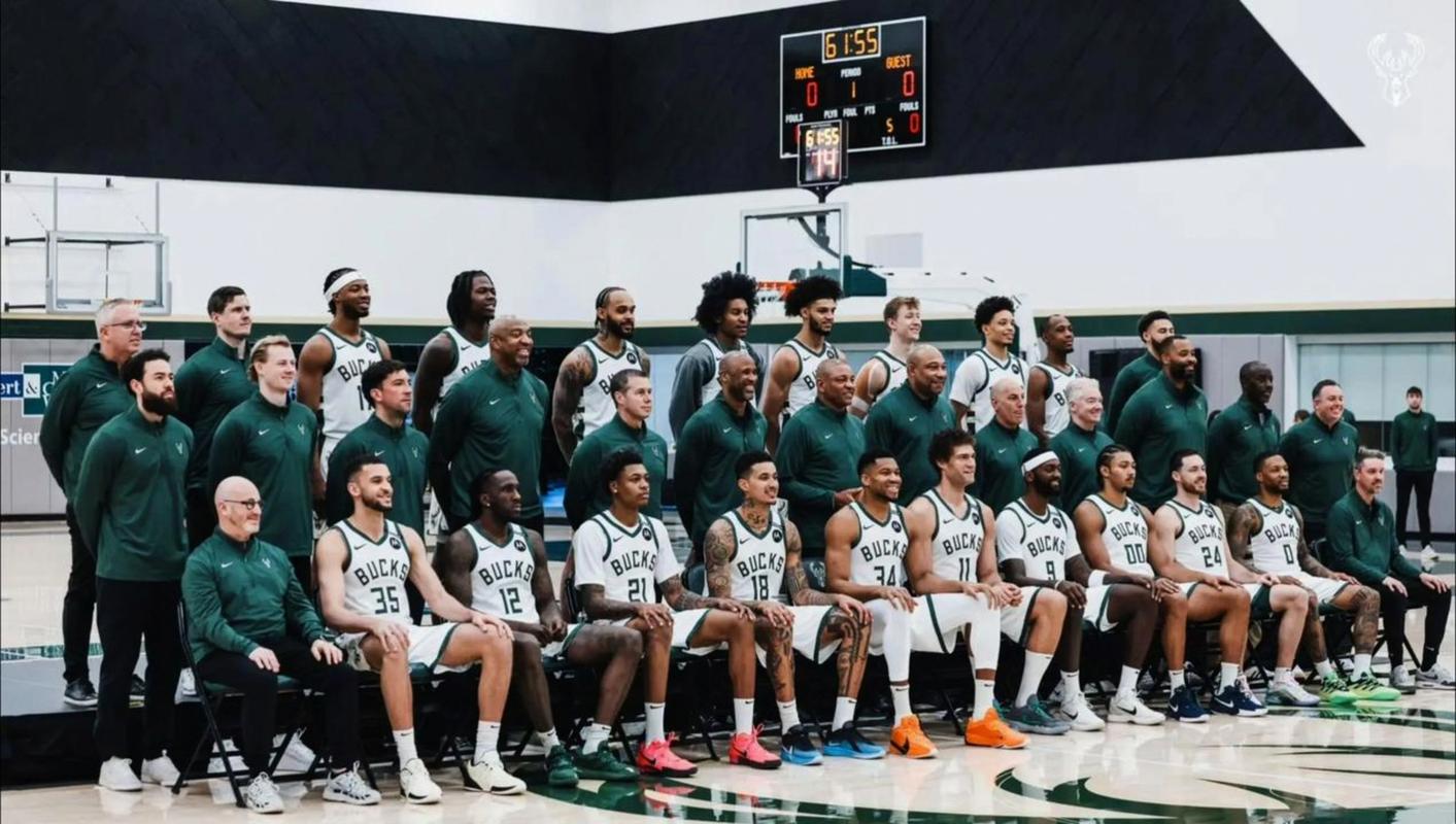 苏群：NBA鼓励雄鹿把字母给勇士 让勇士卖110亿 拉动别队一起升值