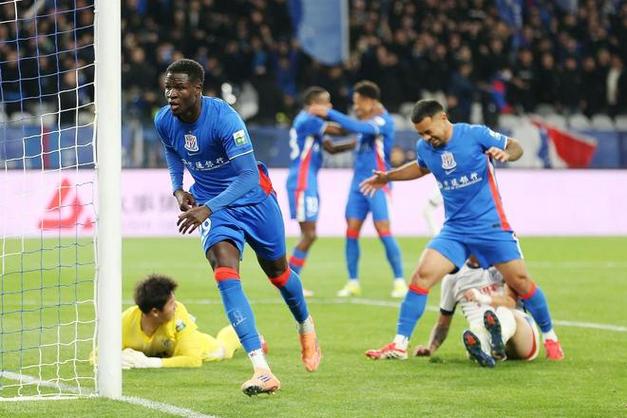 热议京沪之战：孔特是真好使！斯卢茨基下半场调整值得肯定