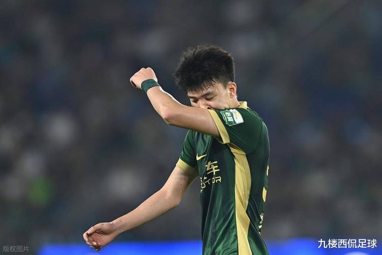 回击原因！海牛球迷齐声辱骂王钰栋：XX 王钰栋赛后回击：爽 舒服