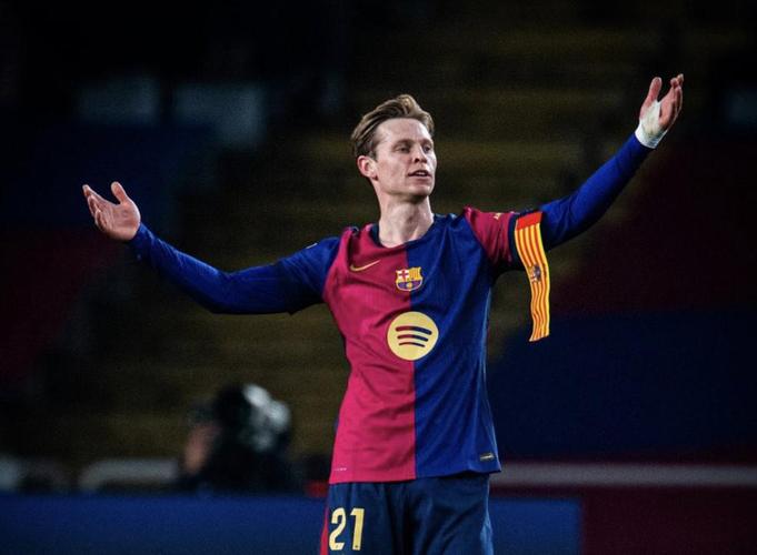 每体：德科与皇社门将雷米罗的经纪人会面，巴萨想买他当二门