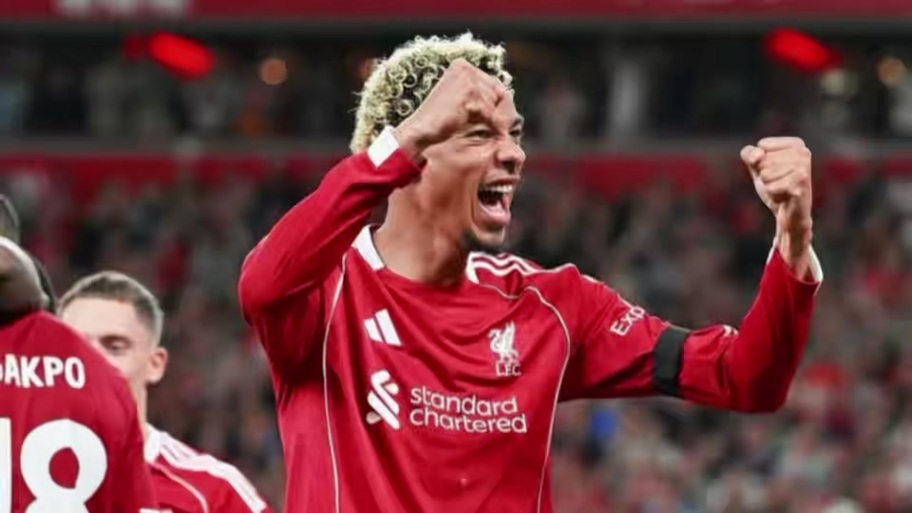 队报：埃基蒂克伤情应该不严重，大概率不会影响他入选法国队